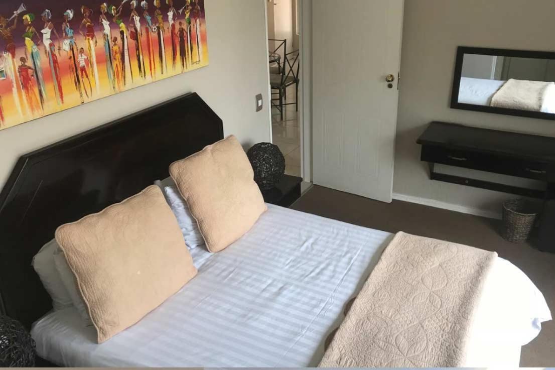 Daisy St -One Bedroom Apartment Johannesburg Kültér fotó